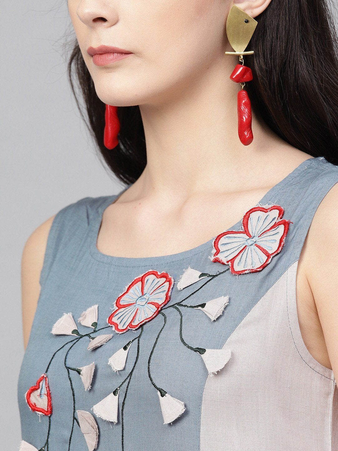 Women's  Blue & Grey Applique Detail Straight Kurta