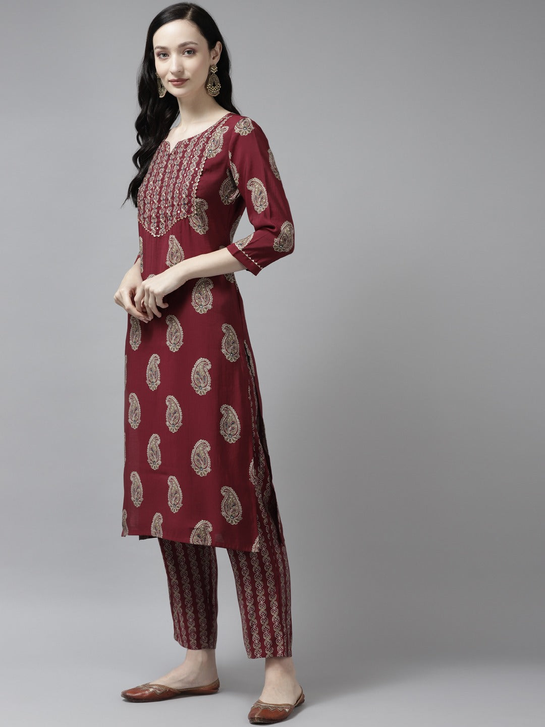 Color_Maroon