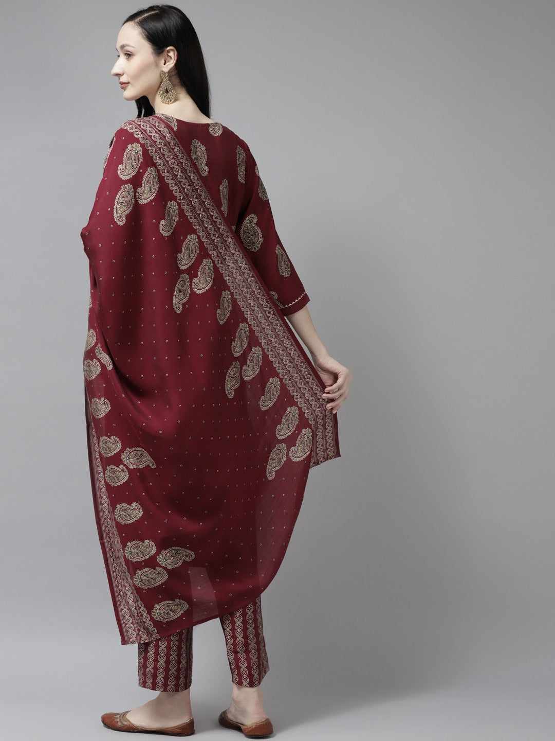 Color_Maroon