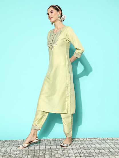 Women's Green Solid Straight Kurta Trouser And Dupatta Set
