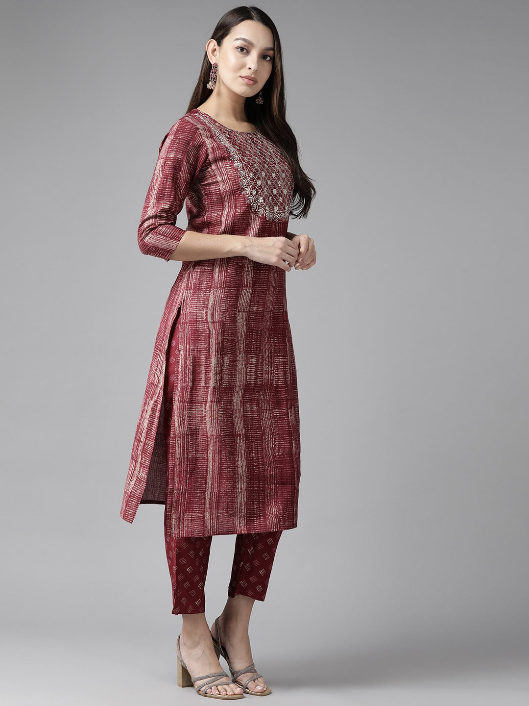 Color_Maroon