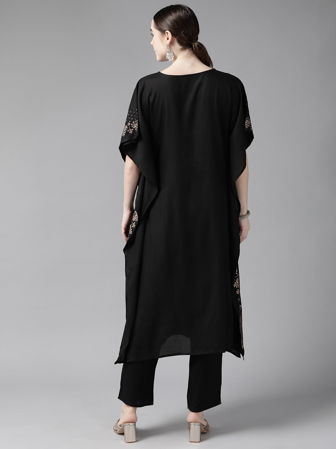 Color_Black