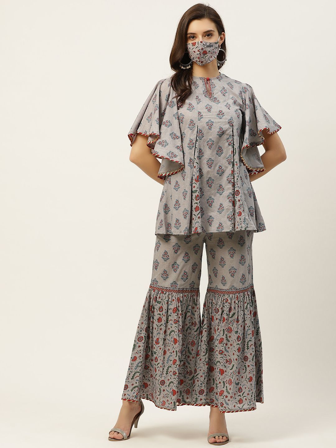 Women's Floral Print Tunic Sharara Set With Mask