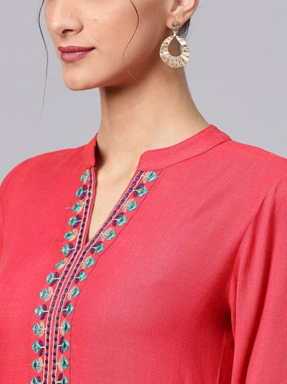 Women's  Coral Pink Solid Straight Kurta With Embroidered Detail