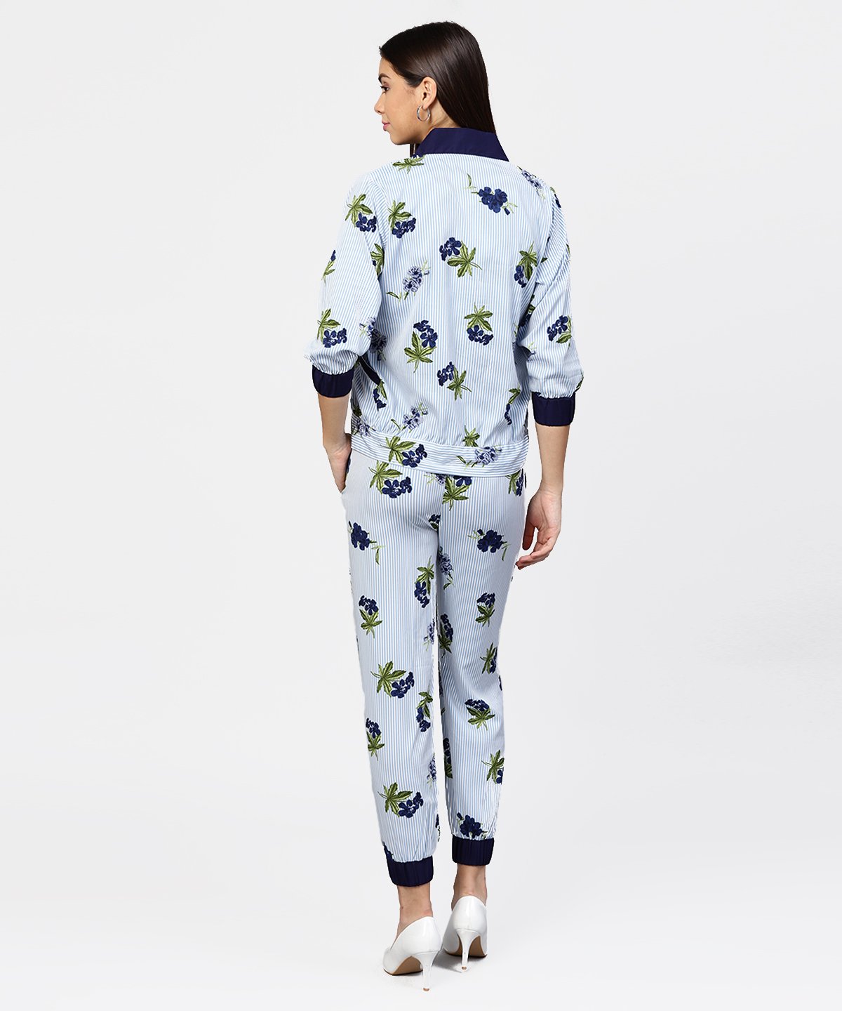 Women's Blue Striped Crop Top With Full Sleeve Open Jacket & Printed Mid-Rise Joggers With 2 Pockets