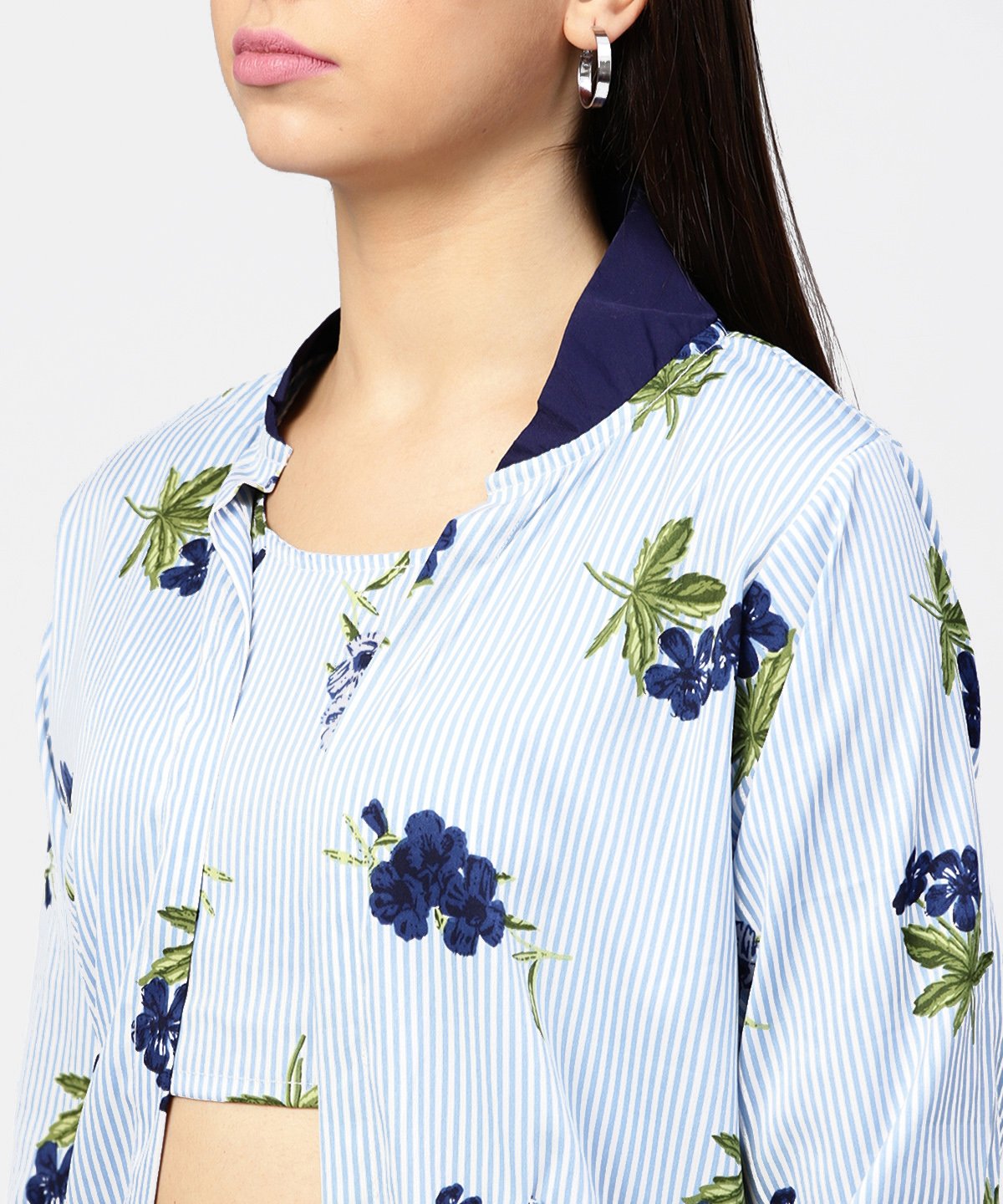 Women's Blue Striped Crop Top With Full Sleeve Open Jacket & Printed Mid-Rise Joggers With 2 Pockets