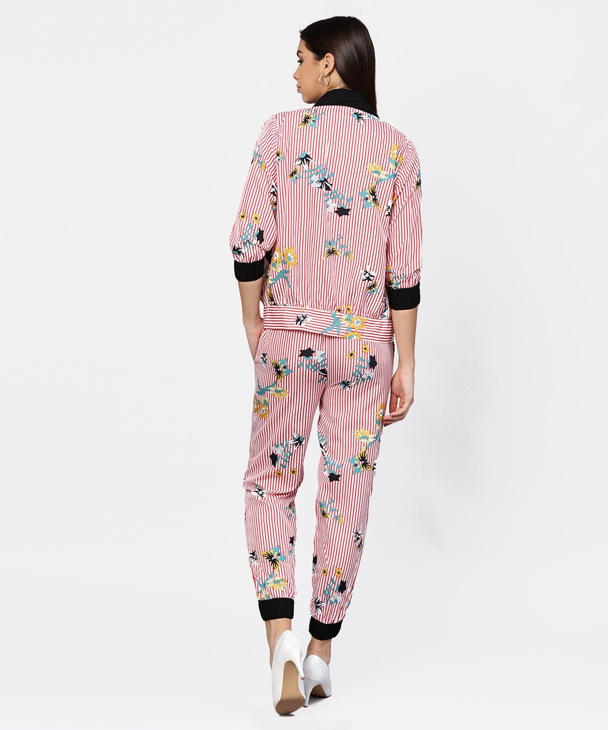 Women's Pink Striped Crop Top With Full Sleeve Open Jacket & Printed Mid-Rise Joggers With 2 Pockets