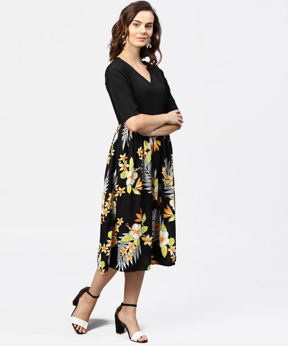 Women's Black Printed 3/4Th Sleeve V-Neck Dress