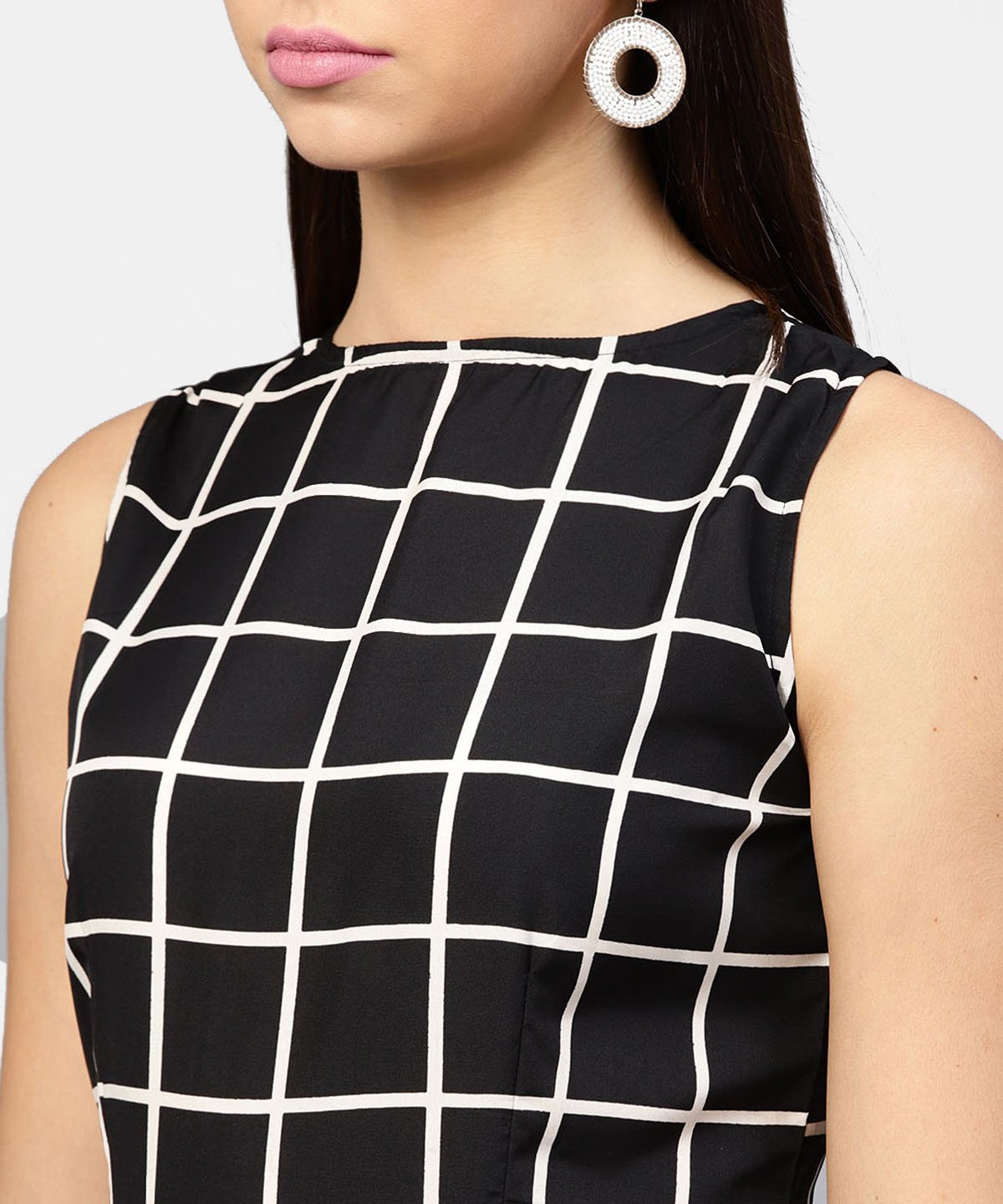 Women's Black Check Sleeveless A-Line Maxi Dress With Slit On The Front
