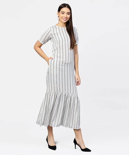 Women's Multi Colored Maxi Dress With Round Neck And Half Sleeves