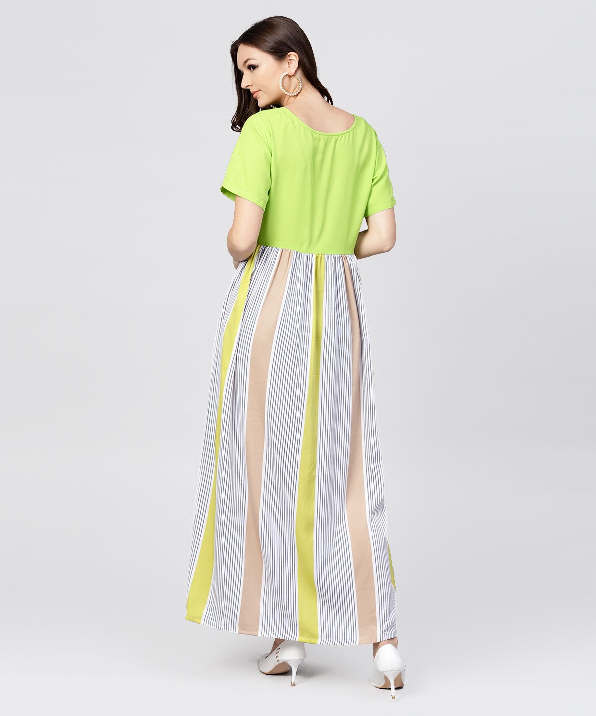Women's Green Colored Maxi Dress With Round Neck And Half Sleeves