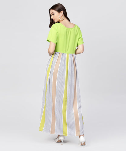 Women's Green Colored Maxi Dress With Round Neck And Half Sleeves