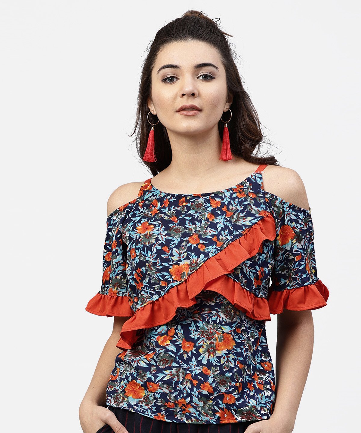 Women's Blue Floral Printed Top With Round Neck And Cold Shoulders