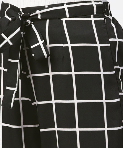 Women's Black & White Checked Trouser With Side Pockets