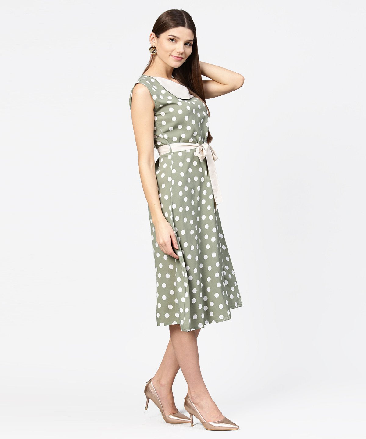 Women's Green Polka Dot Printed Sleeveless A-Line Dress With Belt