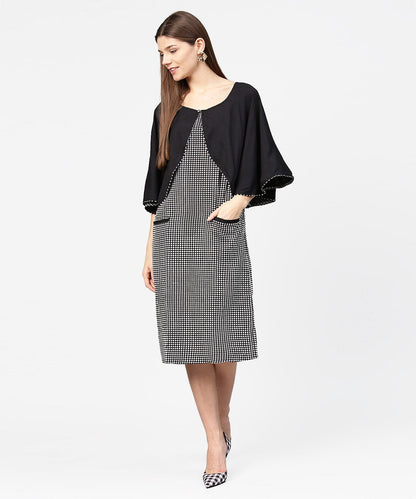 Women's Black Check Printed Flared Sleeve Double Pocket Dress