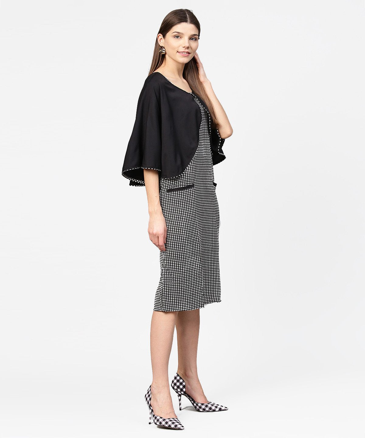 Women's Black Check Printed Flared Sleeve Double Pocket Dress