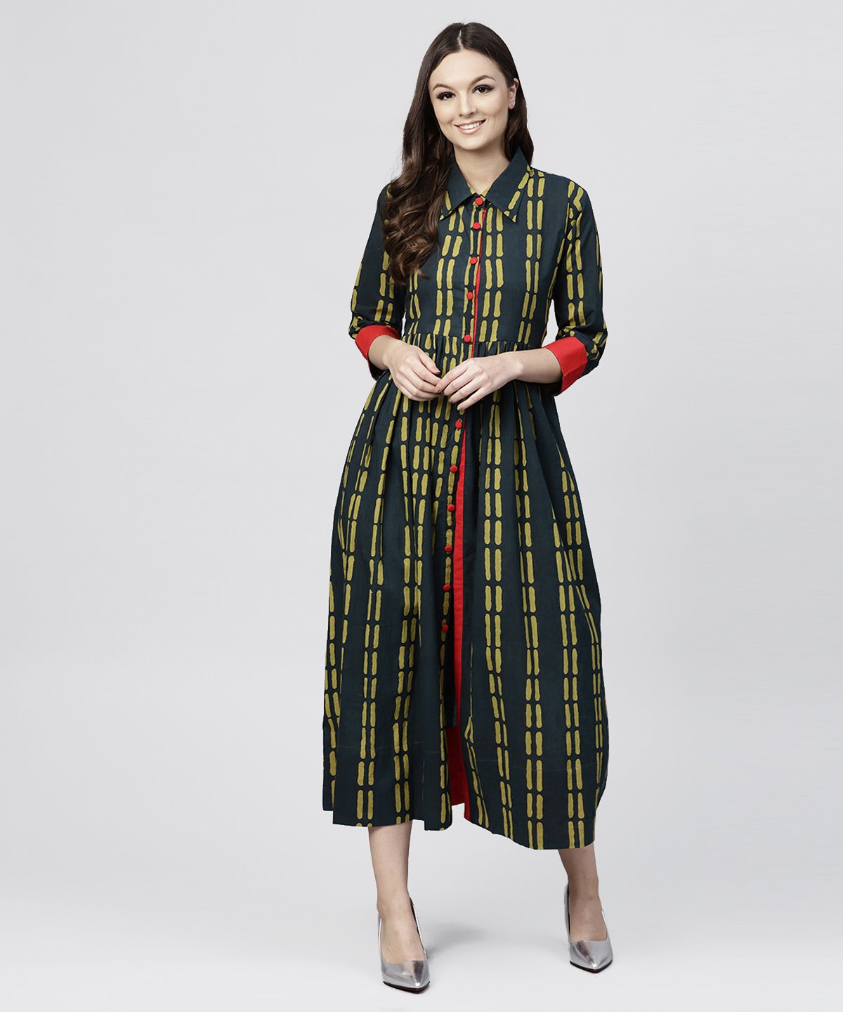 Women's Blue Cotton Printed 3/4 Sleeves Kurta With Shirt Collar And Front Placket