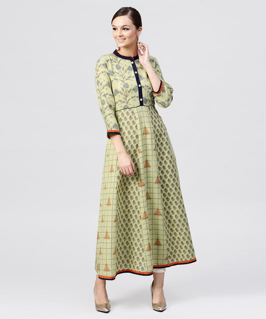 Women's Pastel Green Printed Panelled Kurta With Madarin Collar And Front Placket