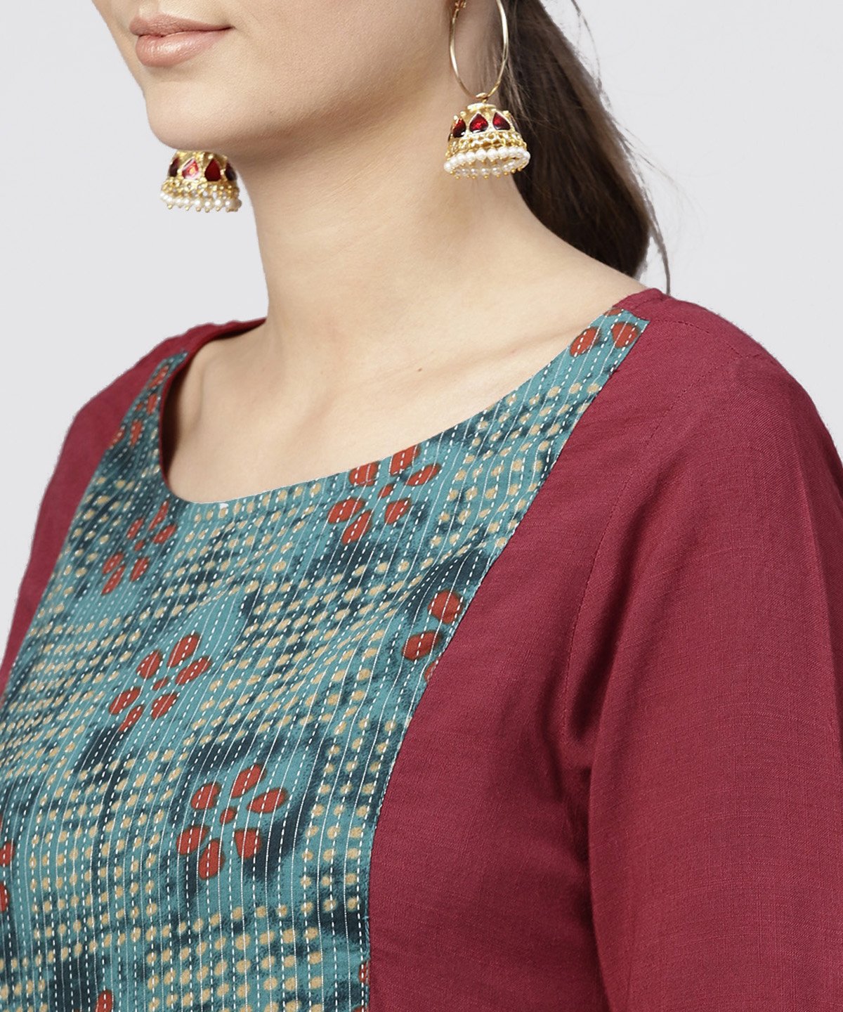 Women's Red Kurta With Half Sleeves And Front Yoke
