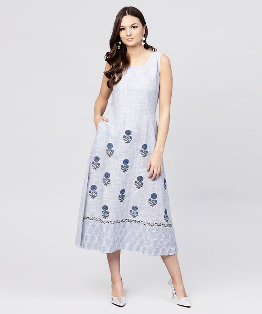 Women's White  Sleeveless A-Line Kurta With Round Neck