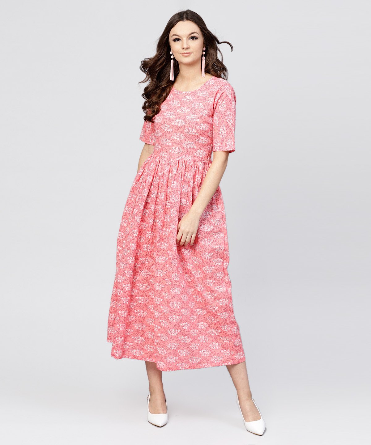 Women's Pink Printed Dress With Round Neck And Half Sleeves