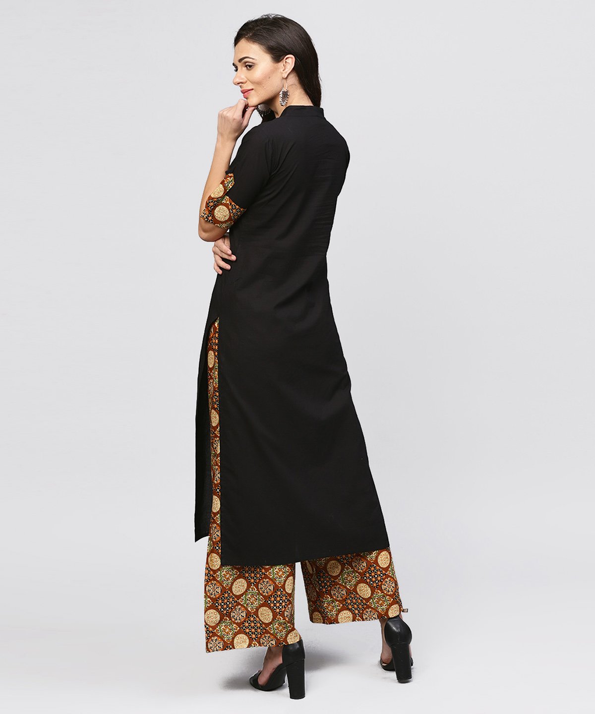 Women's Madarin Collar And Front Placket Cotton Kurta With Ankle Length Printed Palazzo