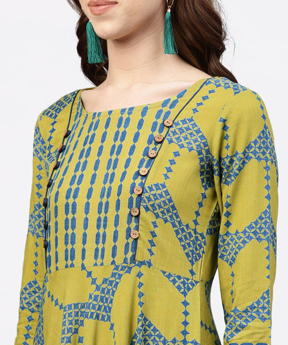Women's Green Printed 3/4 Sleeves Kurta With Front Yoke And Round Neck
