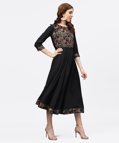 Women's Black Printed Maxi Dress With Round Neck And Full Sleeves