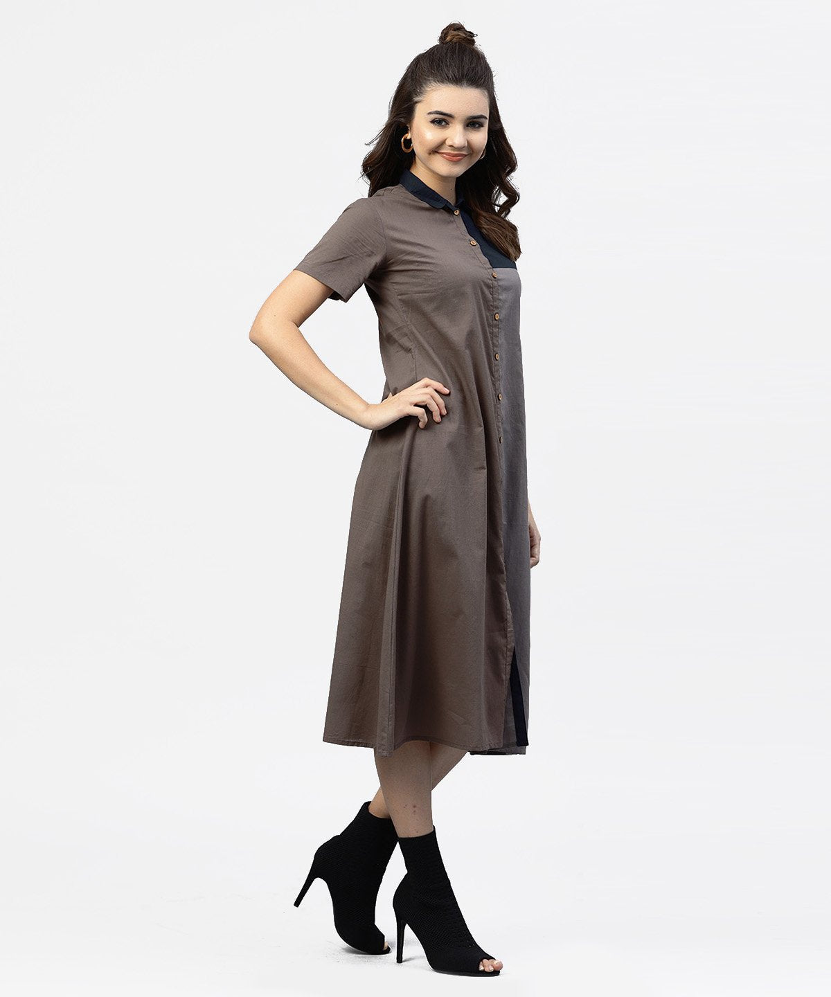 Women's Grey And Blue Color Blocking A-Line Dress With Shirt Collar And Half Sleeves