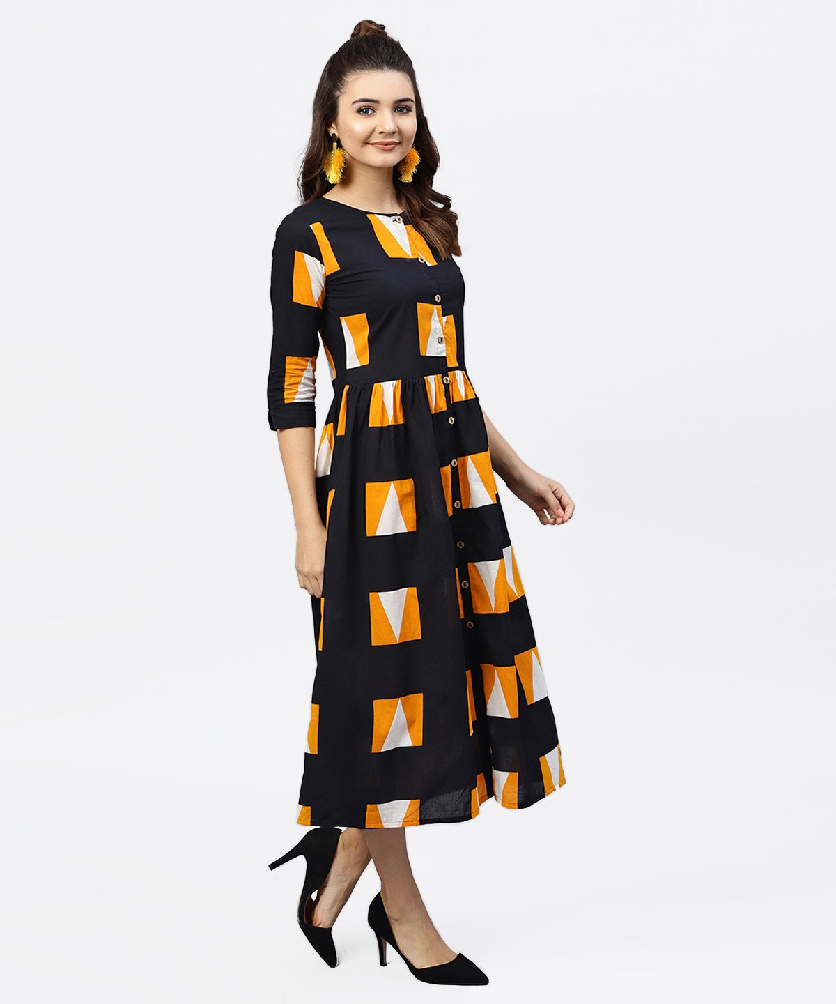 Women's Black Round Neck Printed Dress With Front Placket And 3/4 Sleeves