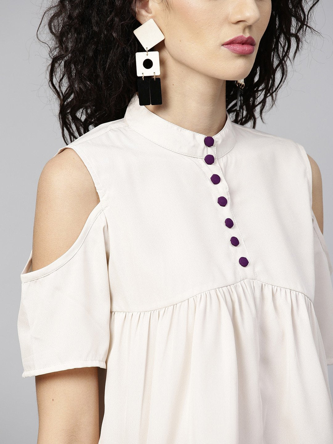 Women's Off-White & Purple Solid Top With Trousers