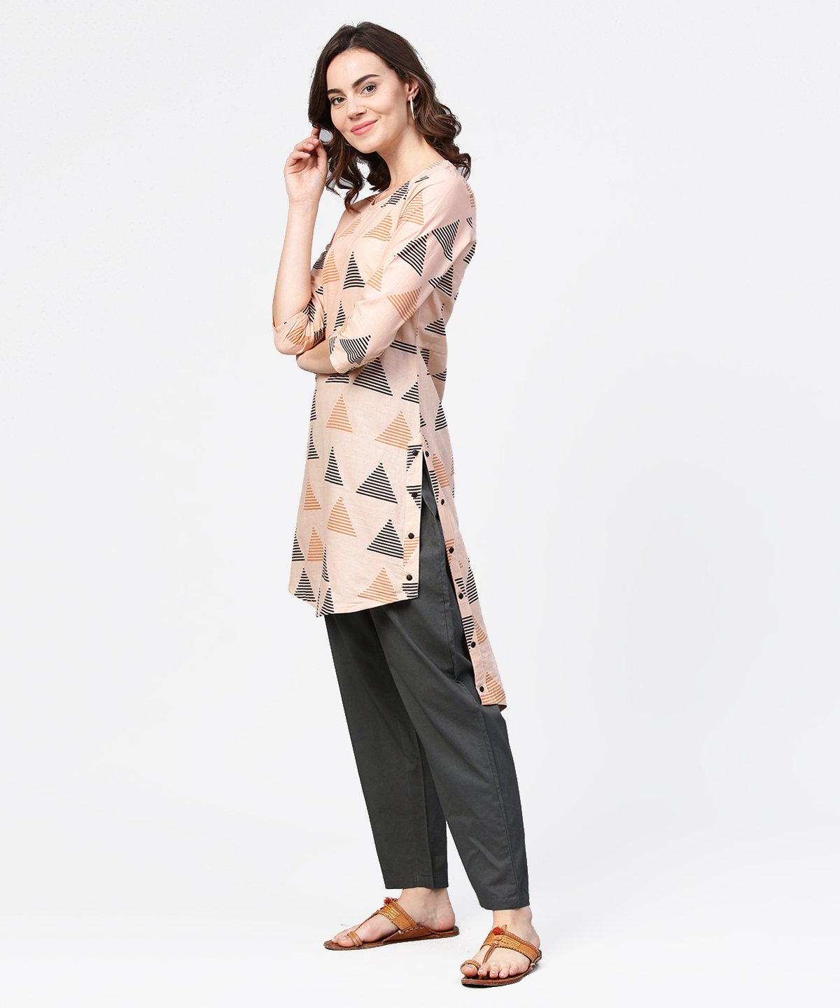Women's Off White Printed 3/4Th Sleeve Cotton Low High Kurta