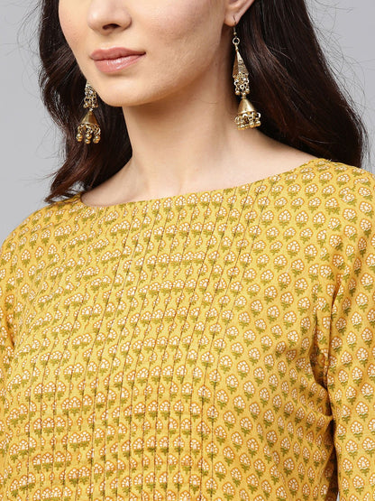 Women's Yellow Printed Half Sleeve Cotton Straight Kurta
