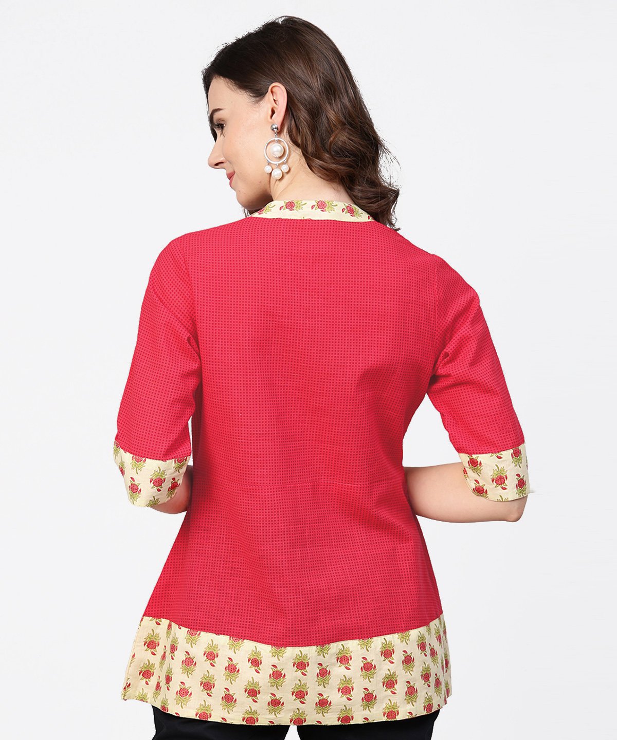 Women's Pink Half Sleeve Key Hole Neck Cotton Tops With Printed Border