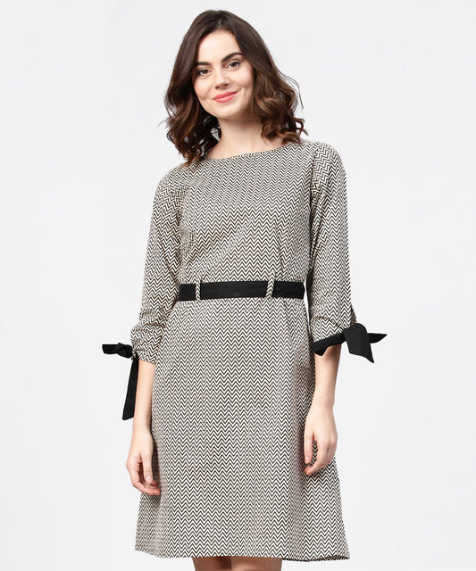 Women's Black Zig Zag Printed 3/4Th Sleeve Cotton Tunic With Black Belt