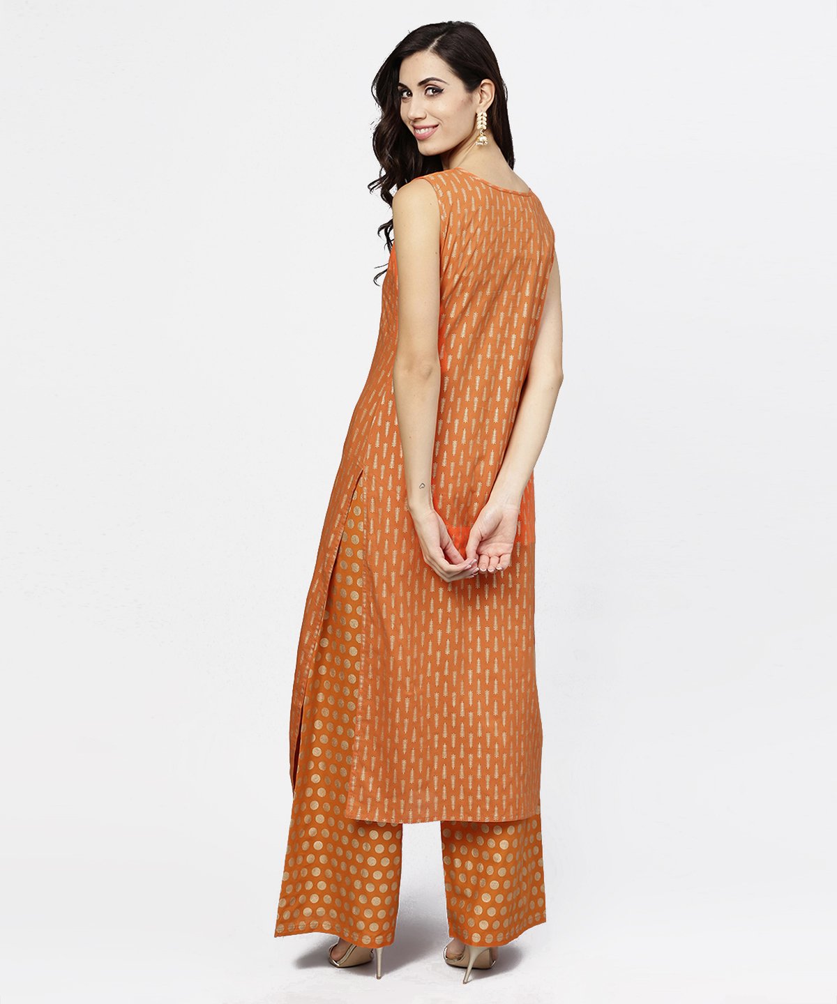 Women's Red Printed Sleeveless Cotton Kurta With Ankle Length Pallazo