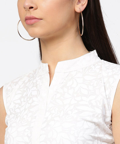Women's Off White Printed Sleeveless Cotton Kurta With Ankle Length Pallazo