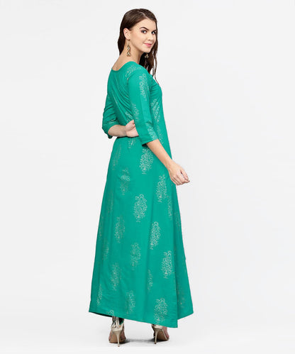 Women's Green 3/4Th Sleeve Cotton Assymetric Kurta With Black Printed Skirt
