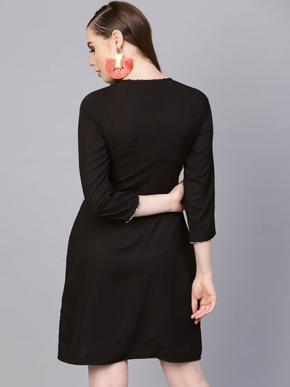 Women's Solid Black Dress With Printed Piping & Round Neck