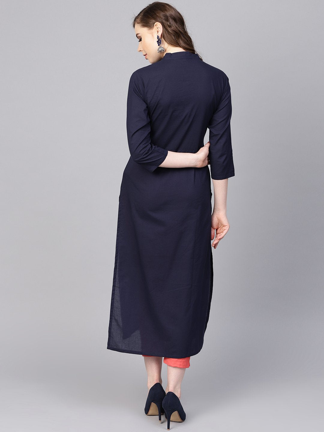 Women's Navy Blue Kurta With Contrasting Detailed Placket With Madarin Collar