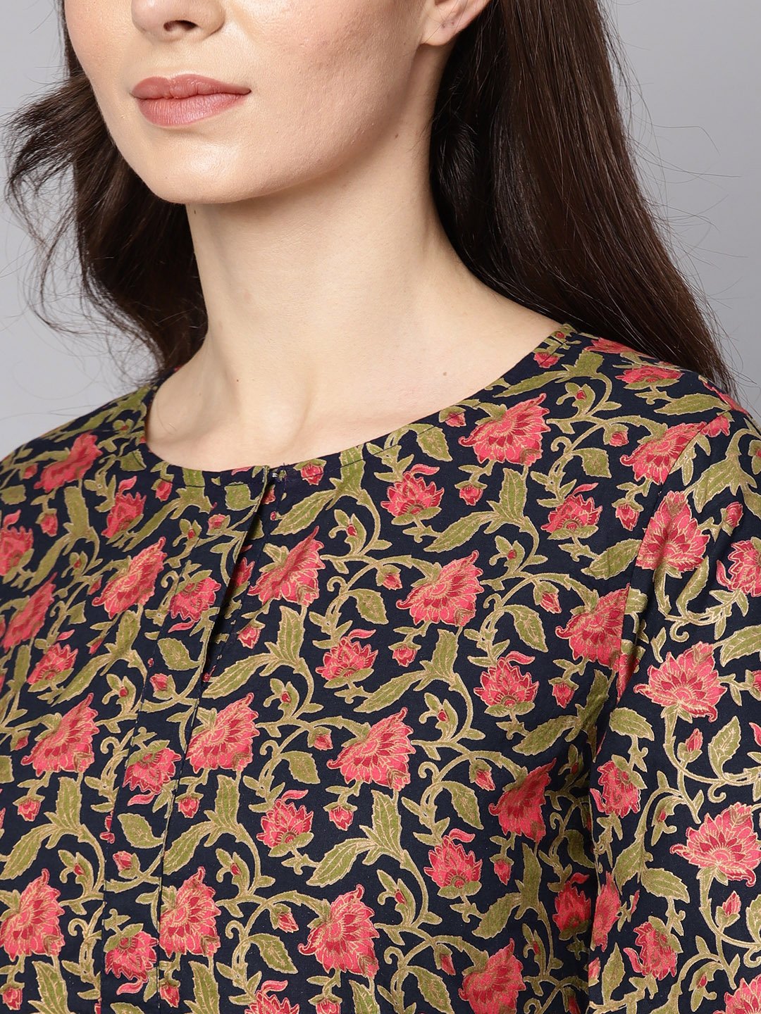 Women's Navy Blue & Gold Floral Printed Kurta Set With Solid Navy Blue Pants