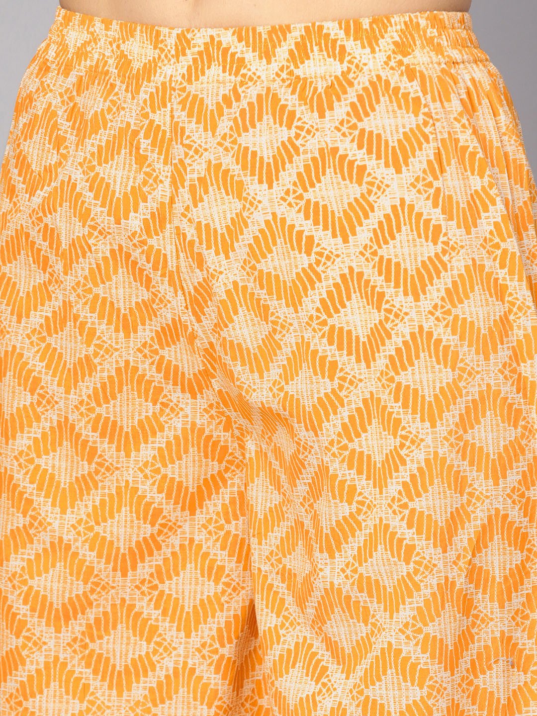 Women's Yellow Geometric Printed Kurta Set With Flared Palazzo