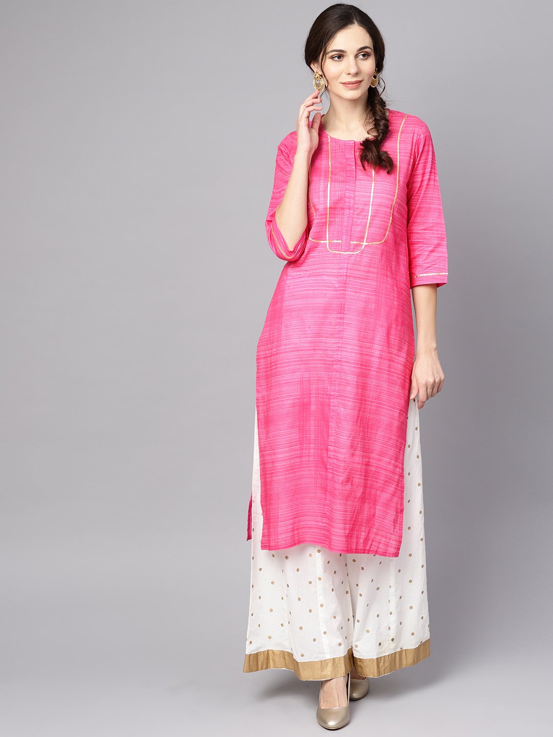 Women's Pink Straight Kurta With Round Neck Emblished With Gotta