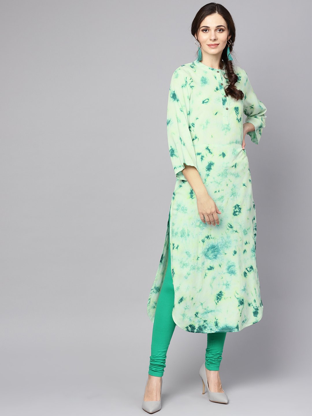 Women's Green Tie & Dye Kurta With Mandarin Collar With Flared Sleeves
