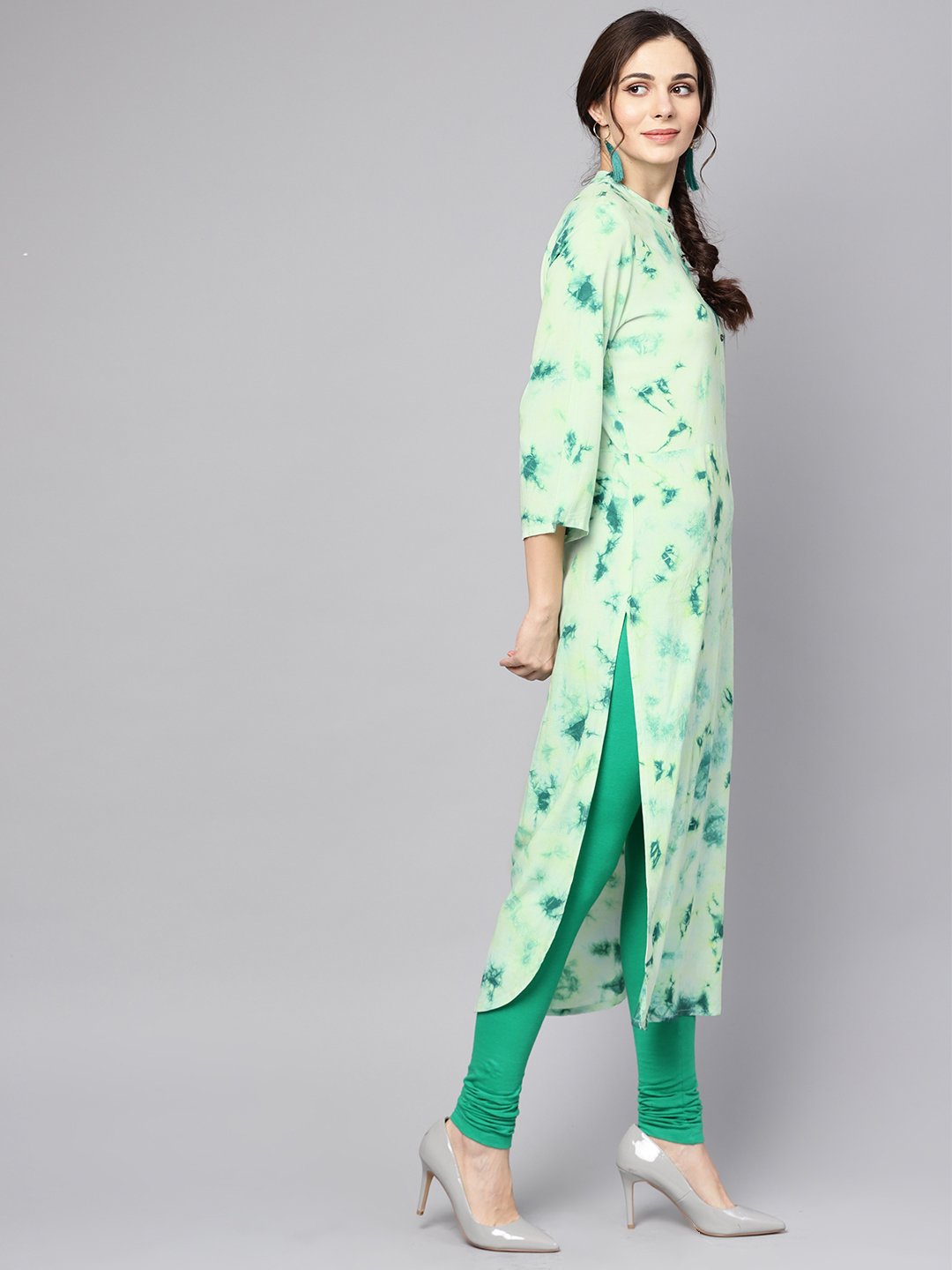 Women's Green Tie & Dye Kurta With Mandarin Collar With Flared Sleeves