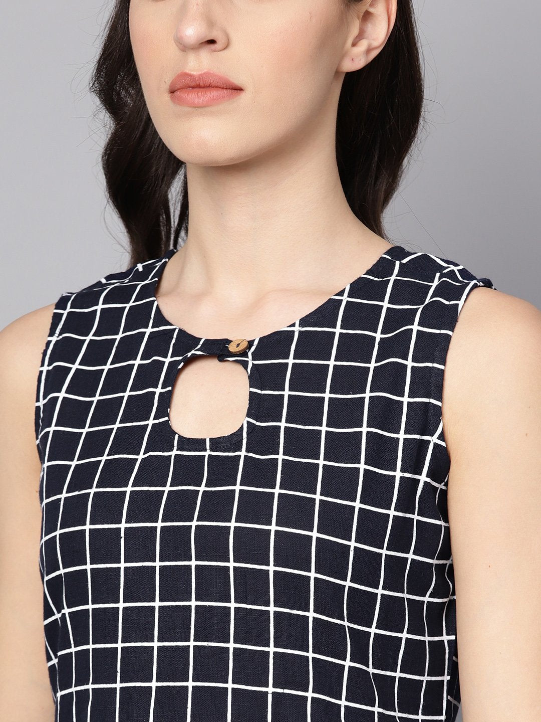 Women's Black & White Checked Assyemtric Kurta With Keyhole Neckline