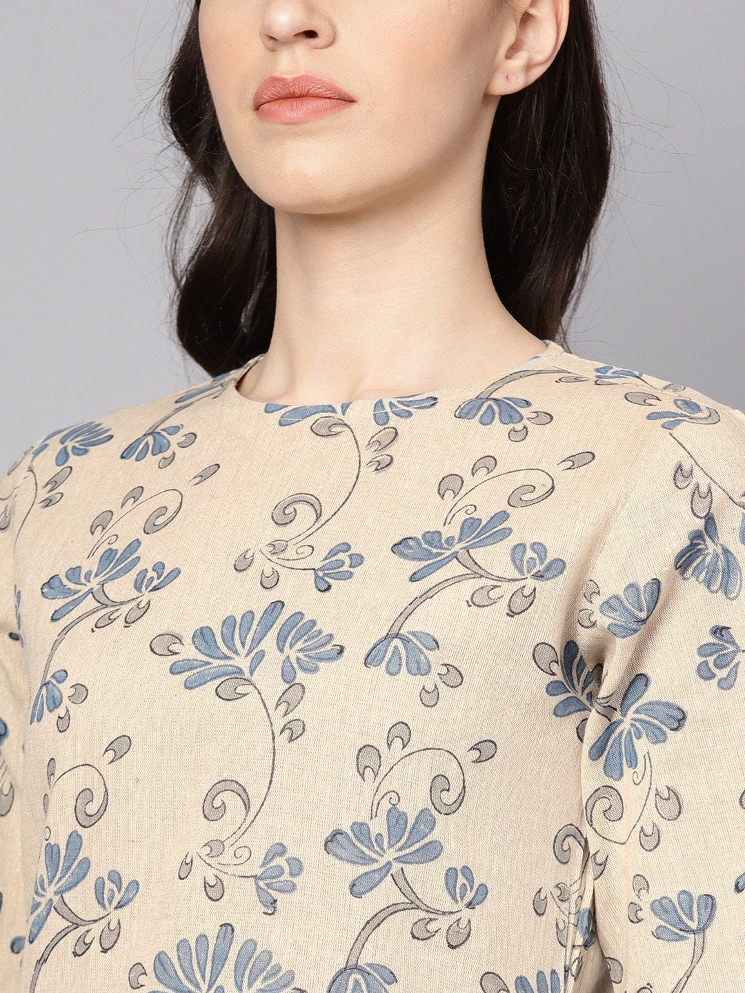 Women's Grey & Blue Printed Half Sleeve Cotton Kurta