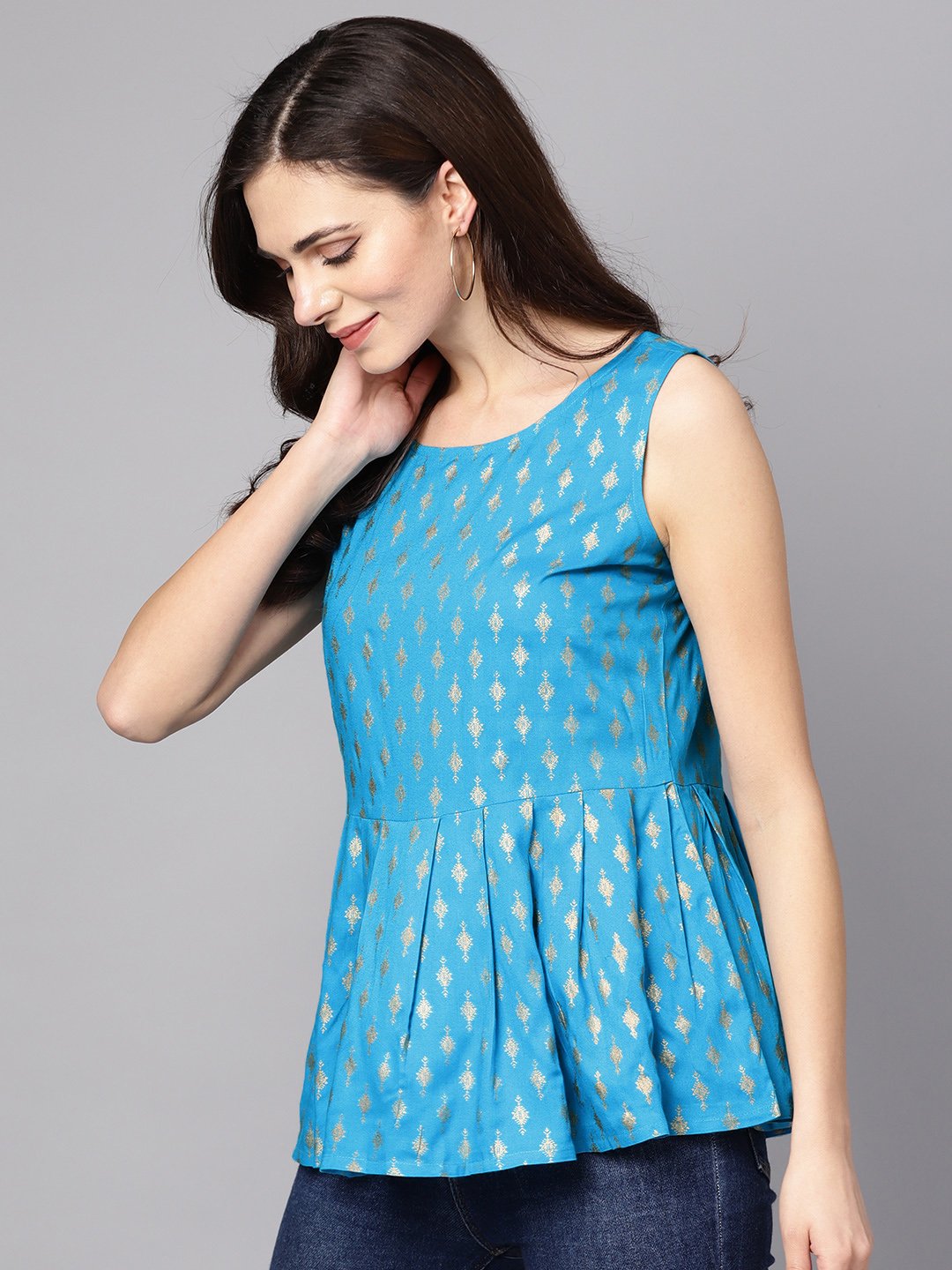 Women's Light Blue Sleevless A-Line Rayon Crop Top