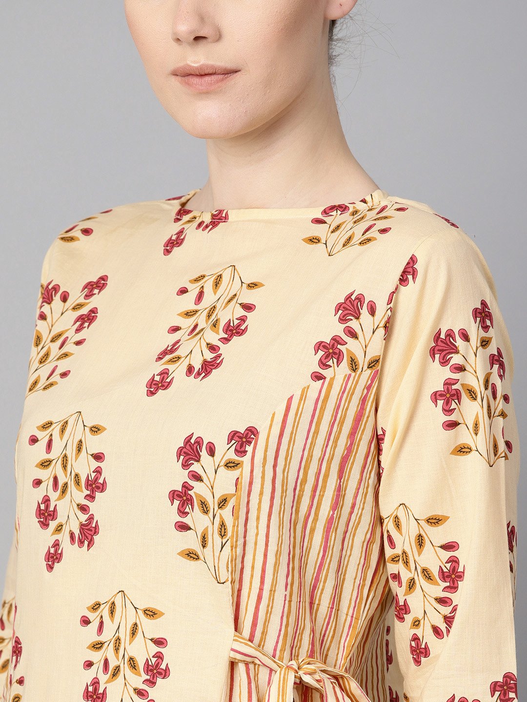 Women's Floral Printed Kurta With Striped Panels With Solid Light Beige Salwar